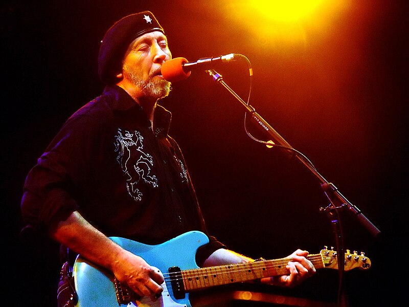 800px Richard Thompson 6 21 07 Photo by Anthony Pepitone - Pop Smoke Merch